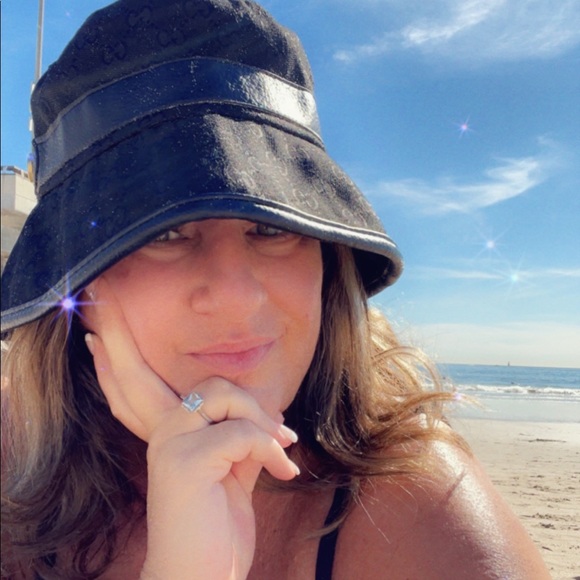 Meet your Posher, Misty - Picture 4 of 4